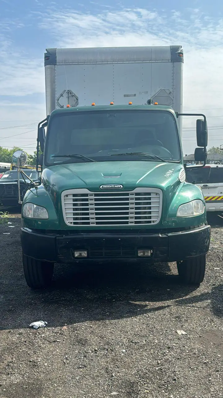 SERVICIOS DE TRANSPORTE CAMION FREIGHTLINER 26 PIES Foto 7235911-5.jpg