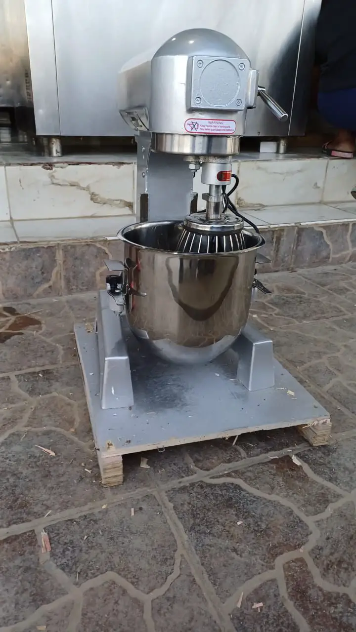 BATIDORA - MIXER- PLANETARIA - MANGUSERA 10 QTS Foto 7236462-z3.jpg
