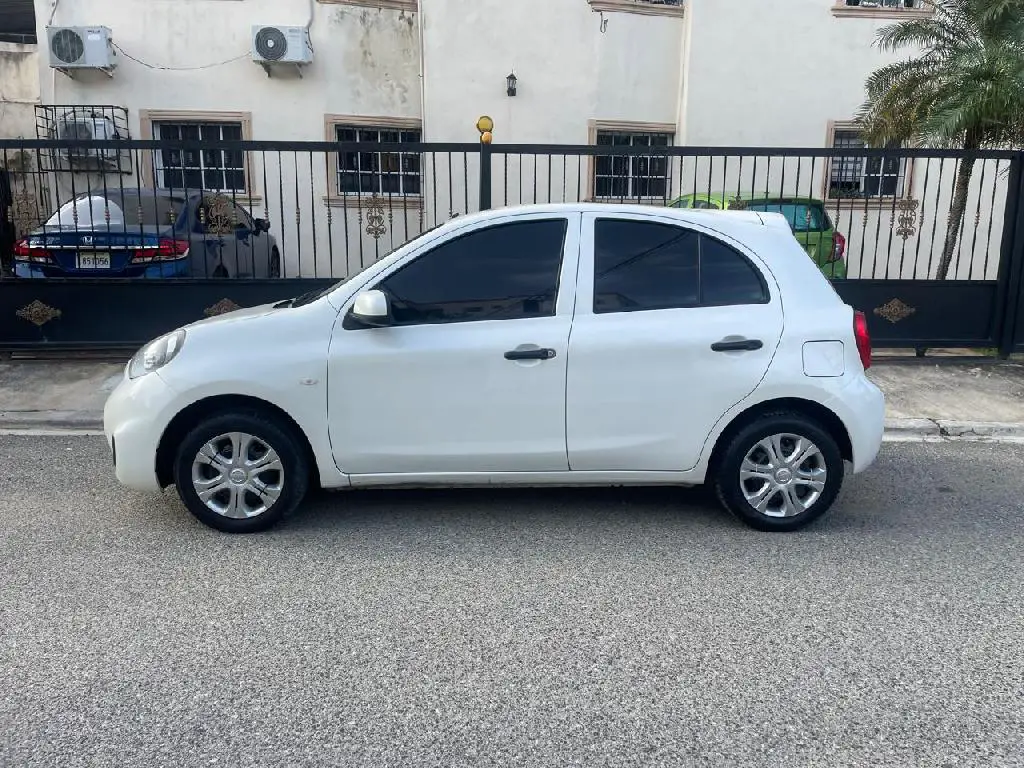 Nissan March 2015 Unico Dueño Excelente Condiciones.  Foto 7236477-s6.jpg