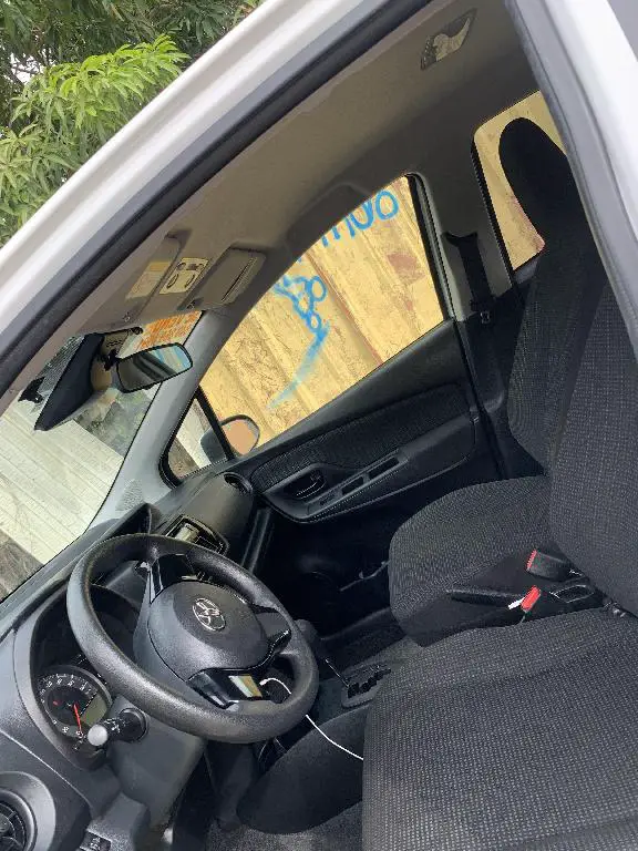 Toyota vitz 2019 financiamiento disponible  en San Juan Foto 7236509-7.jpg