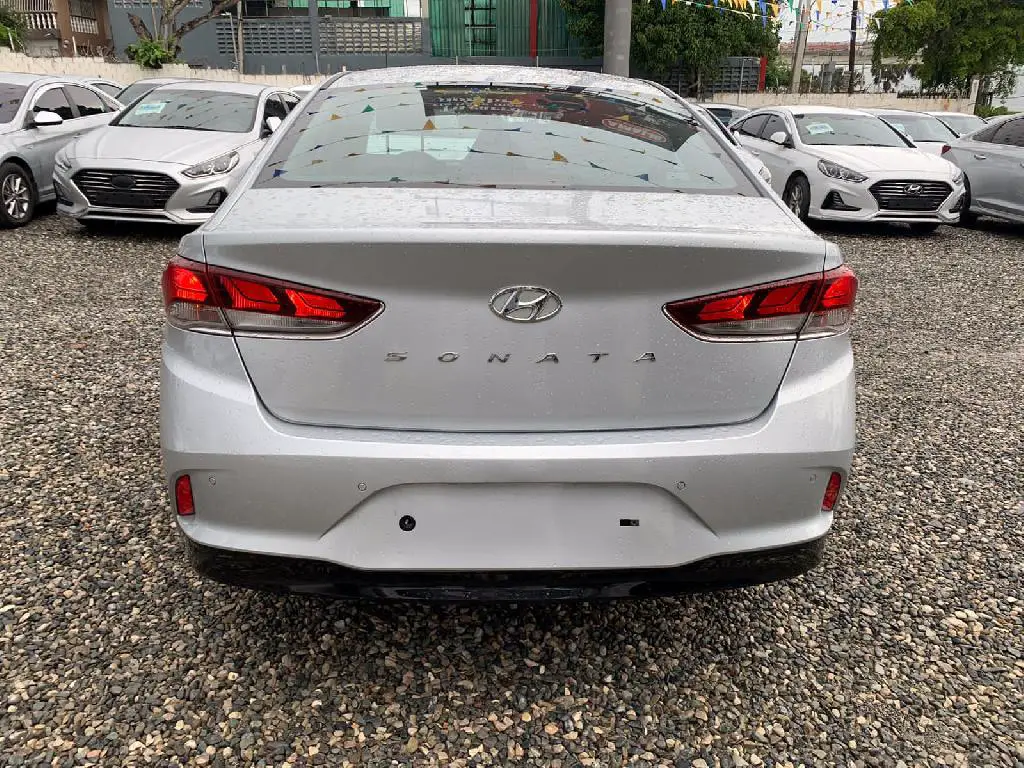 Hyundai Sonata New Rise 2018 GLP Gris de Fabrica Foto 7236615-4.jpg