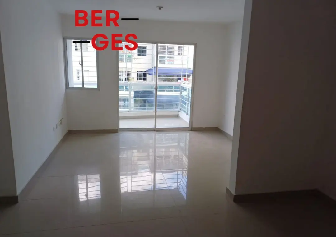 Apto en Venta Av Charles de Gaulle 3er piso 3-Hab 2-Baños 1 ParqueoSDN Foto 7236721-1.jpg