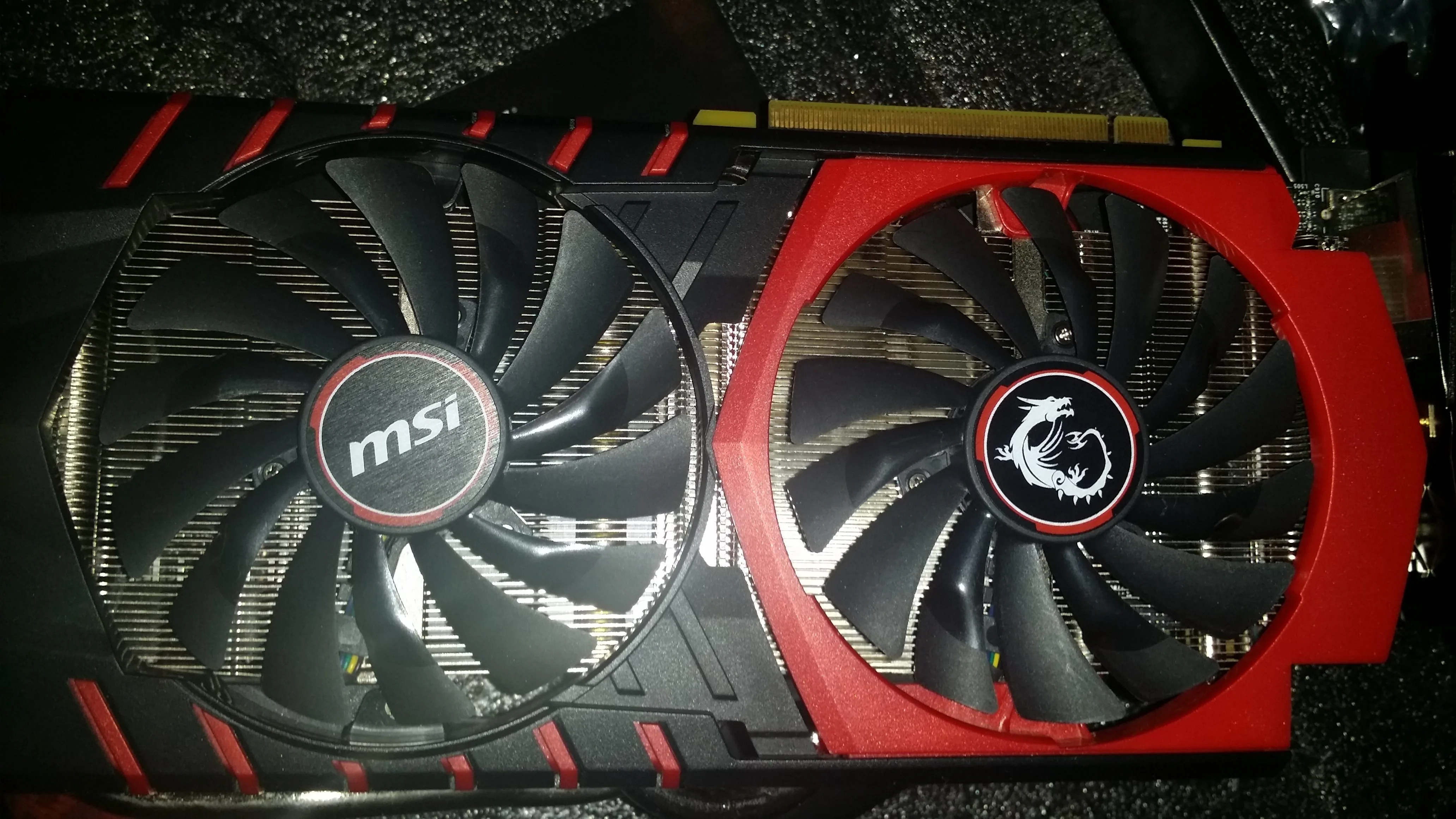VENDO TARJETA DE VIDEO MSI GTX 970 GAMING 4G NITIDA Foto 7236792-2.jpg