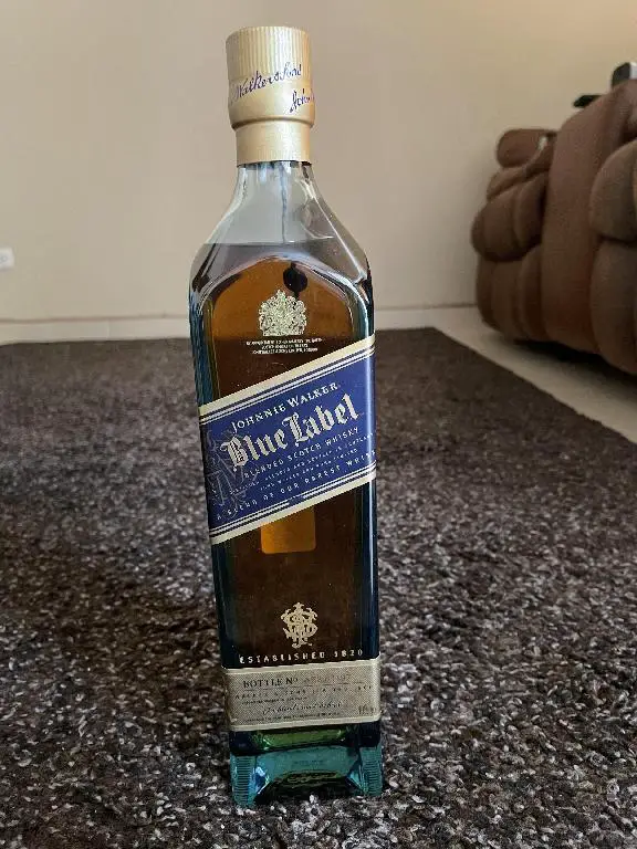Whisky Johnnie Walker Blue Label Etiqueta Azul Foto 7236797-1.jpg