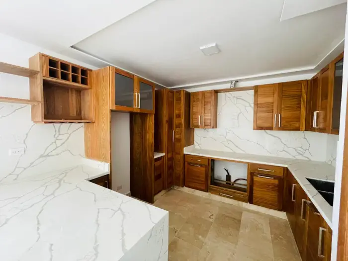EN VENTA APARTAMENTO EN TORRE PROXIMO AL HOMS SANTIAGO  Foto 7236869-1.jpg