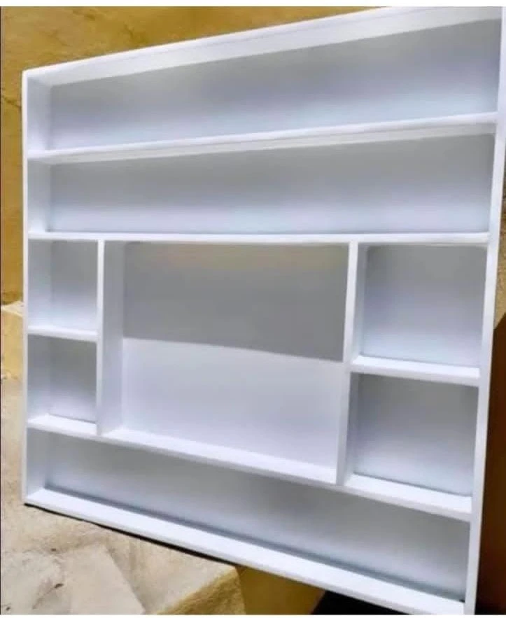Se Venden Mesas de Uñas con Tope en Cristal y Exibidores de Esmaltes  Foto 7236987-8.jpg