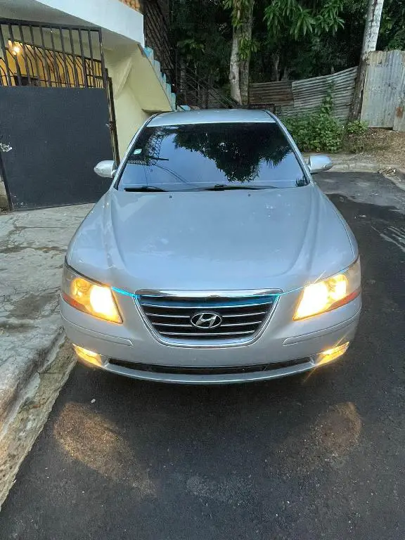 hiunday sonata n20 2011 en Santo Domingo DN Foto 7236990-4.jpg