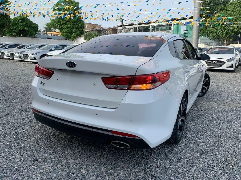 KIA K5 2018 Glp Blanco de Fabrica  Foto 7237097-2.jpg