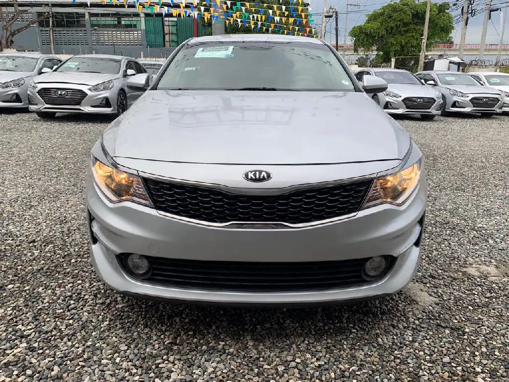 KIA K5 Glp 2018 Gris de Fabrica  Foto 7237197-10.jpg