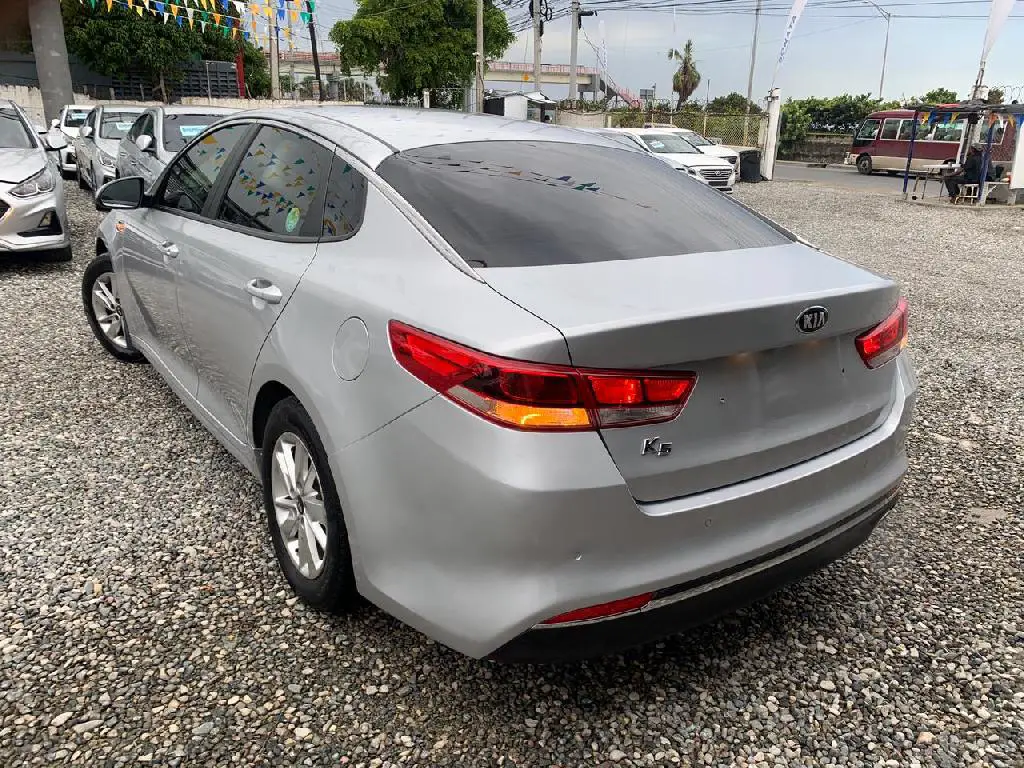 KIA K5 Glp 2018 Gris de Fabrica  Foto 7237197-5.jpg