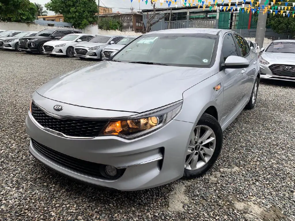 KIA K5 Glp 2018 Gris de Fabrica  Foto 7237197-9.jpg