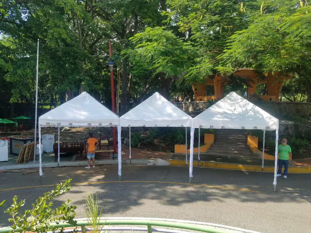 Carpas en alquiler para eventos. Carpa de dif. tamaños Foto 7237405-2.jpg