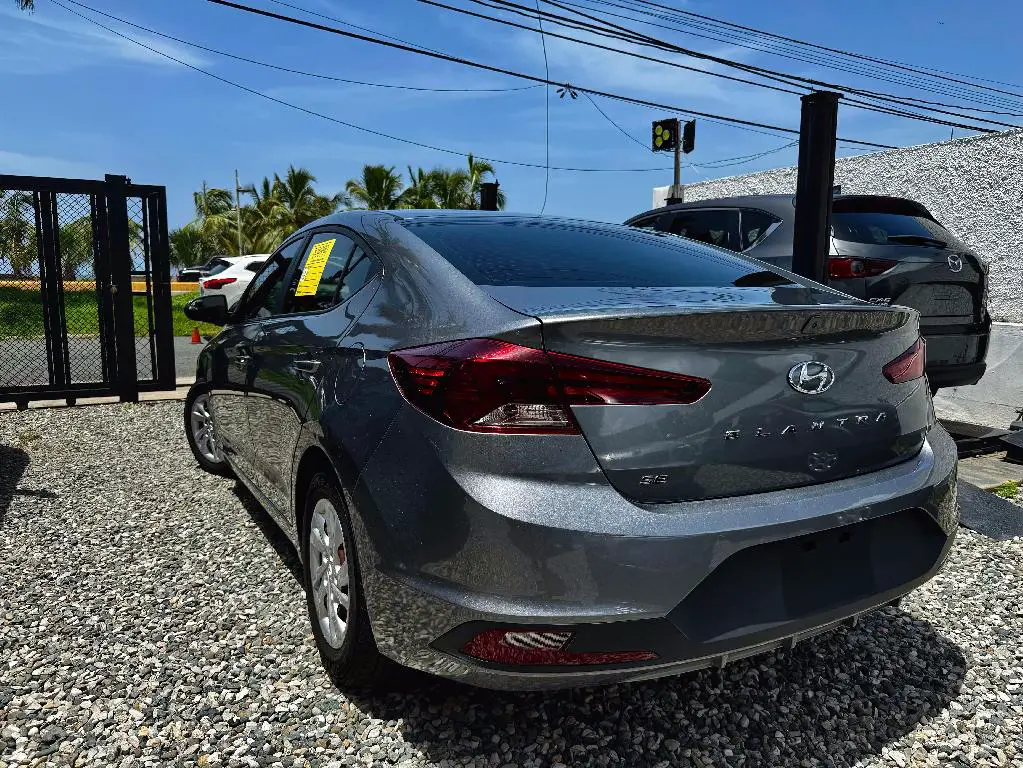 Hyundai Elantra 2019  Foto 7237452-4.jpg