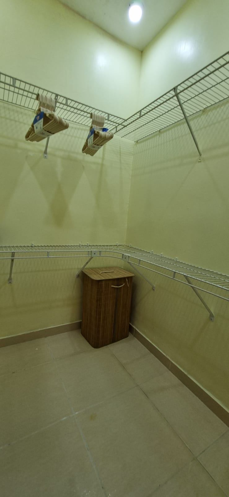 Alquiler habitación baño privado amueblada elect internet y mant inclu Foto 7237484-3.jpg