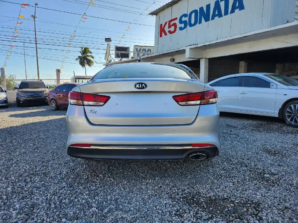 KIA K5 2017 Glp Gris de Fabrica  Foto 7237536-5.jpg