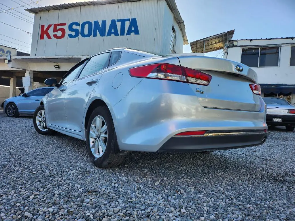 KIA K5 2017 Glp Gris de Fabrica  Foto 7237536-6.jpg