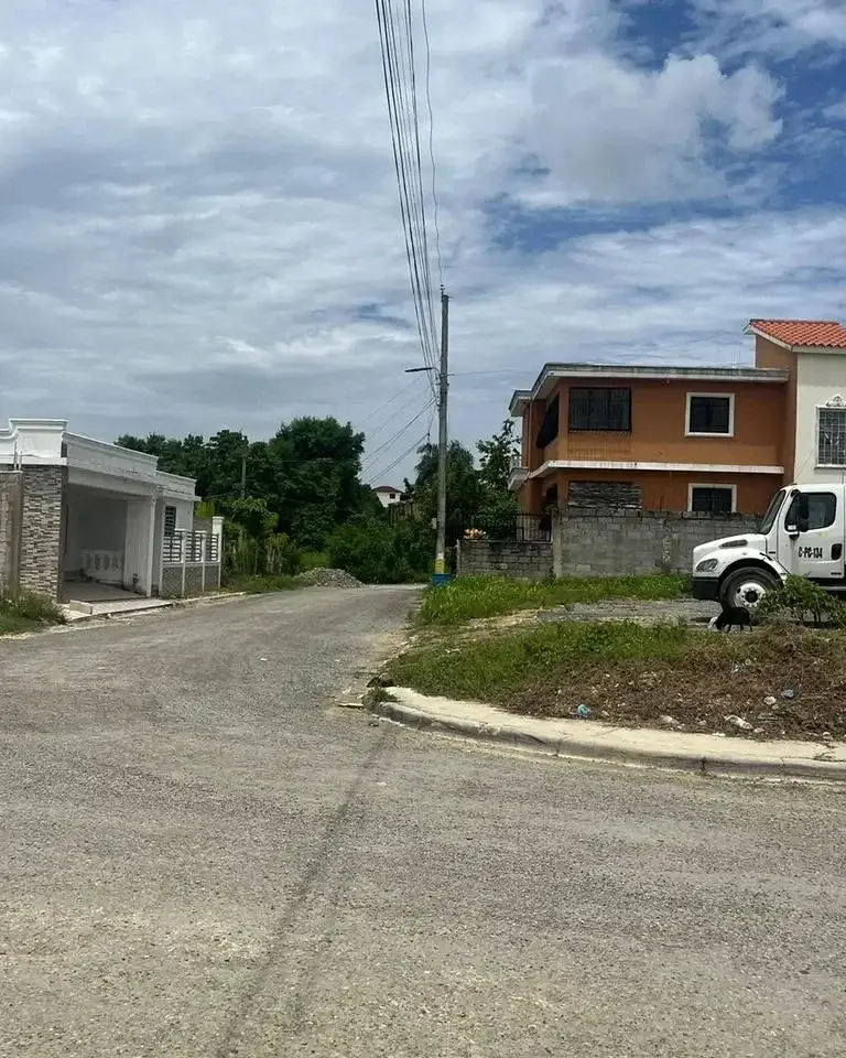 Proyecto Nuevo de Solares! Prox al Ney Arias Lora y Av C de Gaulle des Foto 7237694-2.jpg