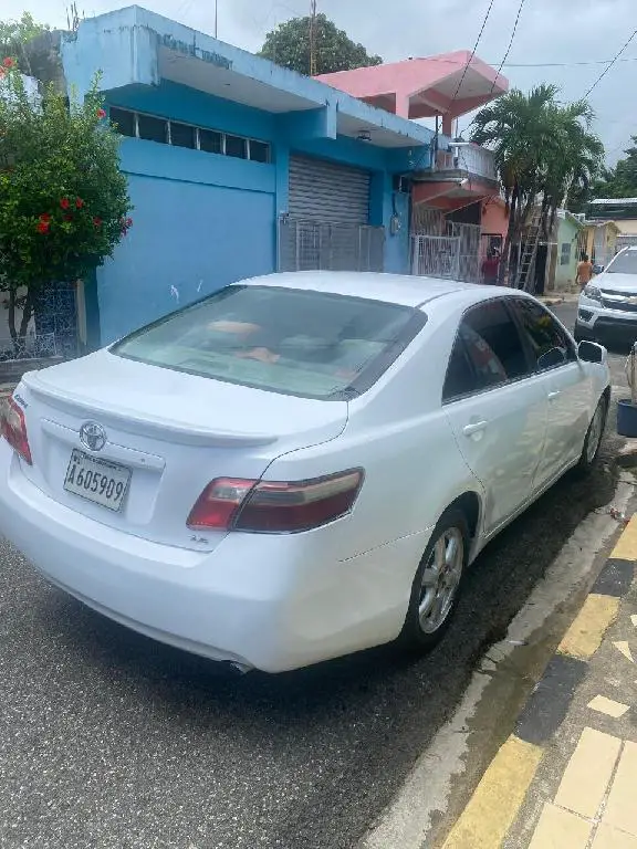 Vendo Toyota Camry blanco 2007 en Santo Domingo DN Foto 7237699-3.jpg