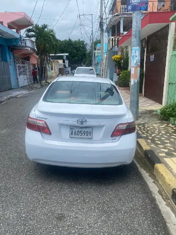 Vendo Toyota Camry blanco 2007 en Santo Domingo DN Foto 7237699-5.jpg