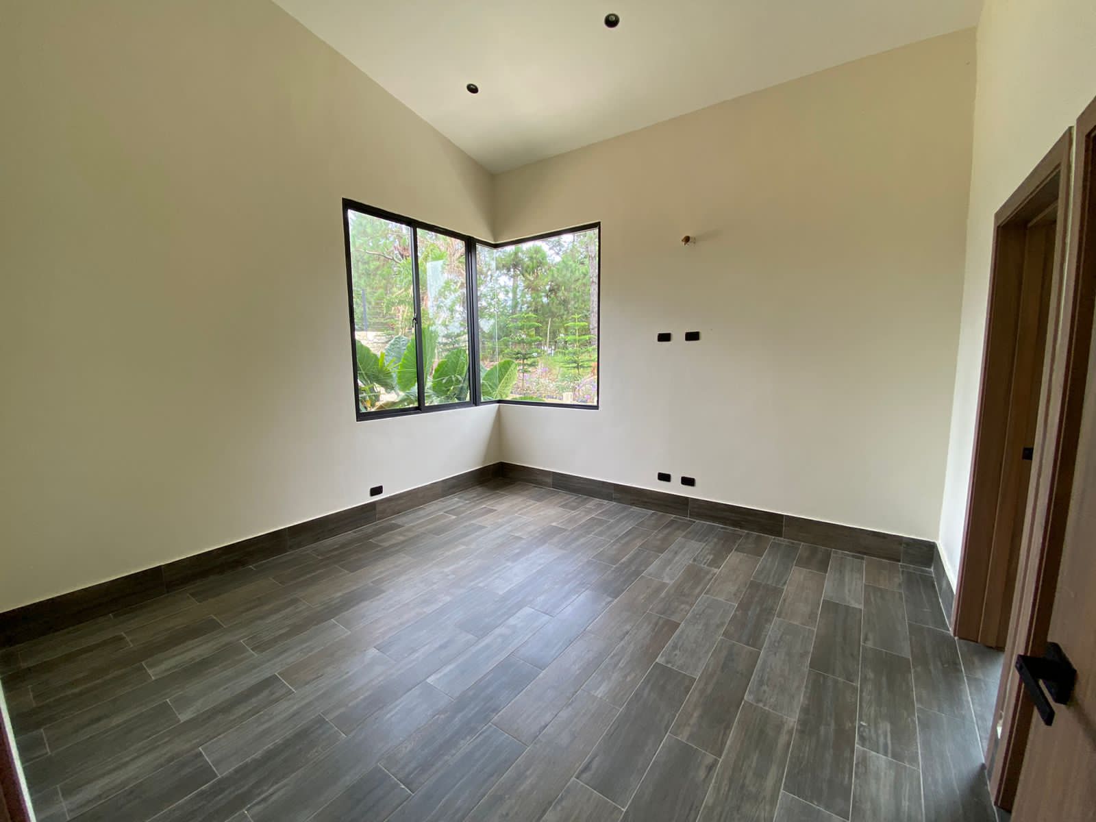 Hermosa Villa en Jarabacoa a 3 Minutos del Rio Foto 7237750-3.jpg