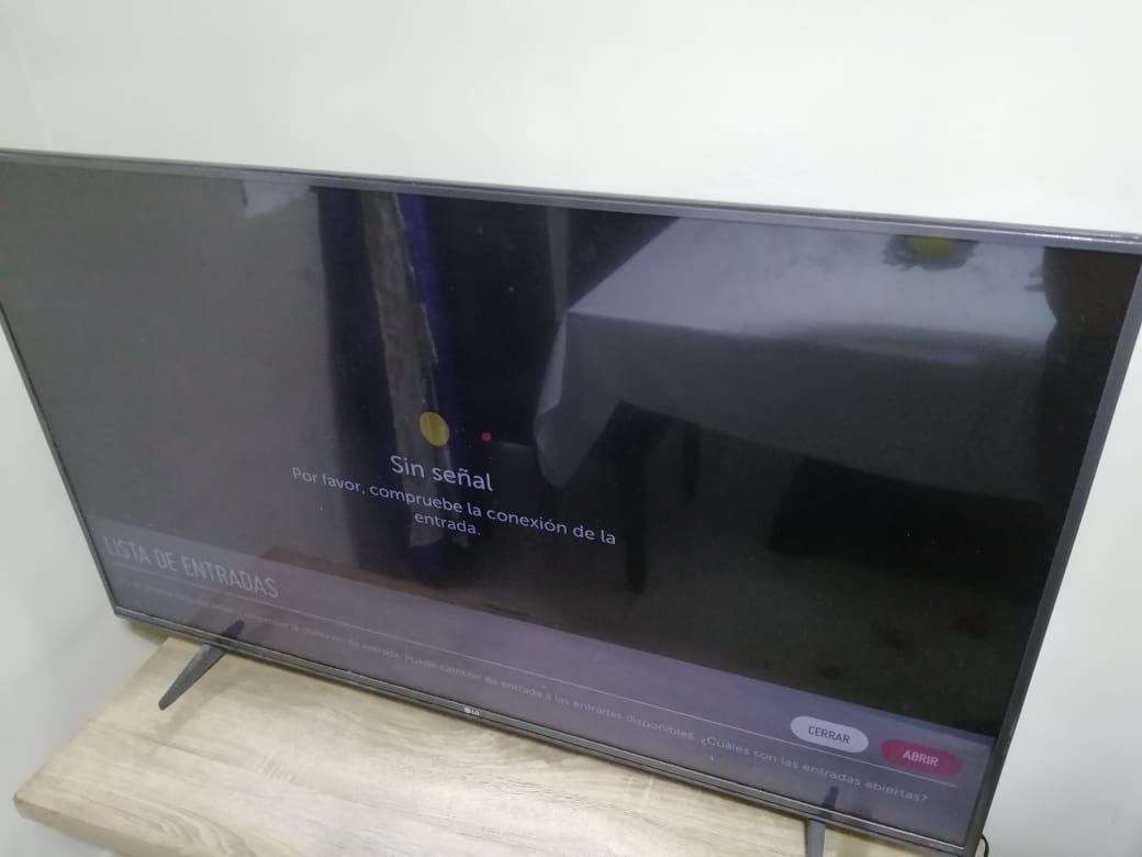 VENDO SMART TV LG USADO 55 PULGADAS LEVE PARPADEO EN PANTALLA Foto 7237828-2.jpg