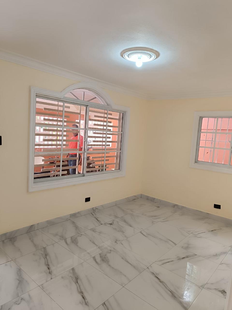 VENDO HERMOSA CASA DE 2 NIVELES EN LUCERNA Foto 7237858-6.jpg