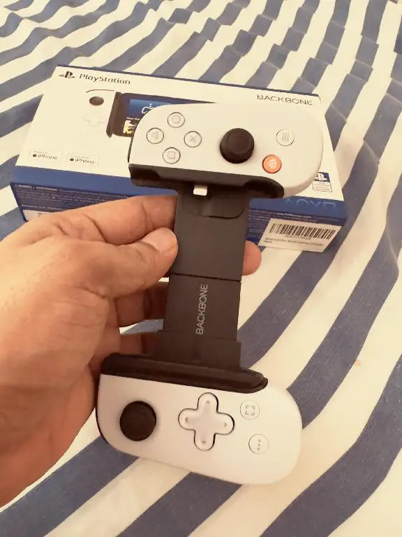 SONY PLAYSTATION BACKBONE CONTROL IPHONE Foto 7237868-3.jpg