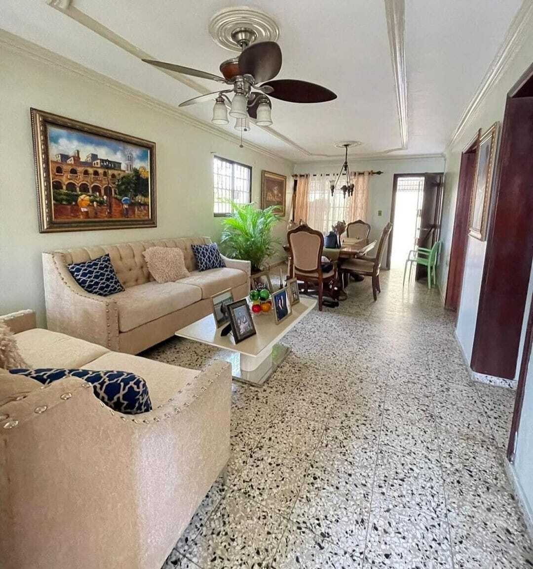 VENTA DE MARAVILLOSA CASA EN AV. INDEPENCENCIA Foto 7237898-7.jpg