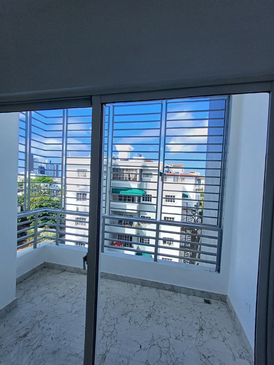 ALQUILER DE ESPECTACULAR APARTAMENTO UBICADO EN MIRADOR NORTE Foto 7237901-9.jpg