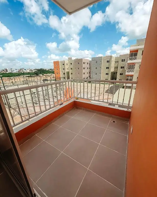 SE VENDE APARTAMENTO EN RESIDENCIAL PASEO DEL SOL SANTO DOMINGO ESTE Foto 7238028-5.jpg