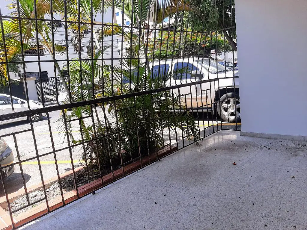 ALQUILO Apartamento  CLÁSICO 1er piso  Con Patio En SERRALLES Foto 7238094-1.jpg
