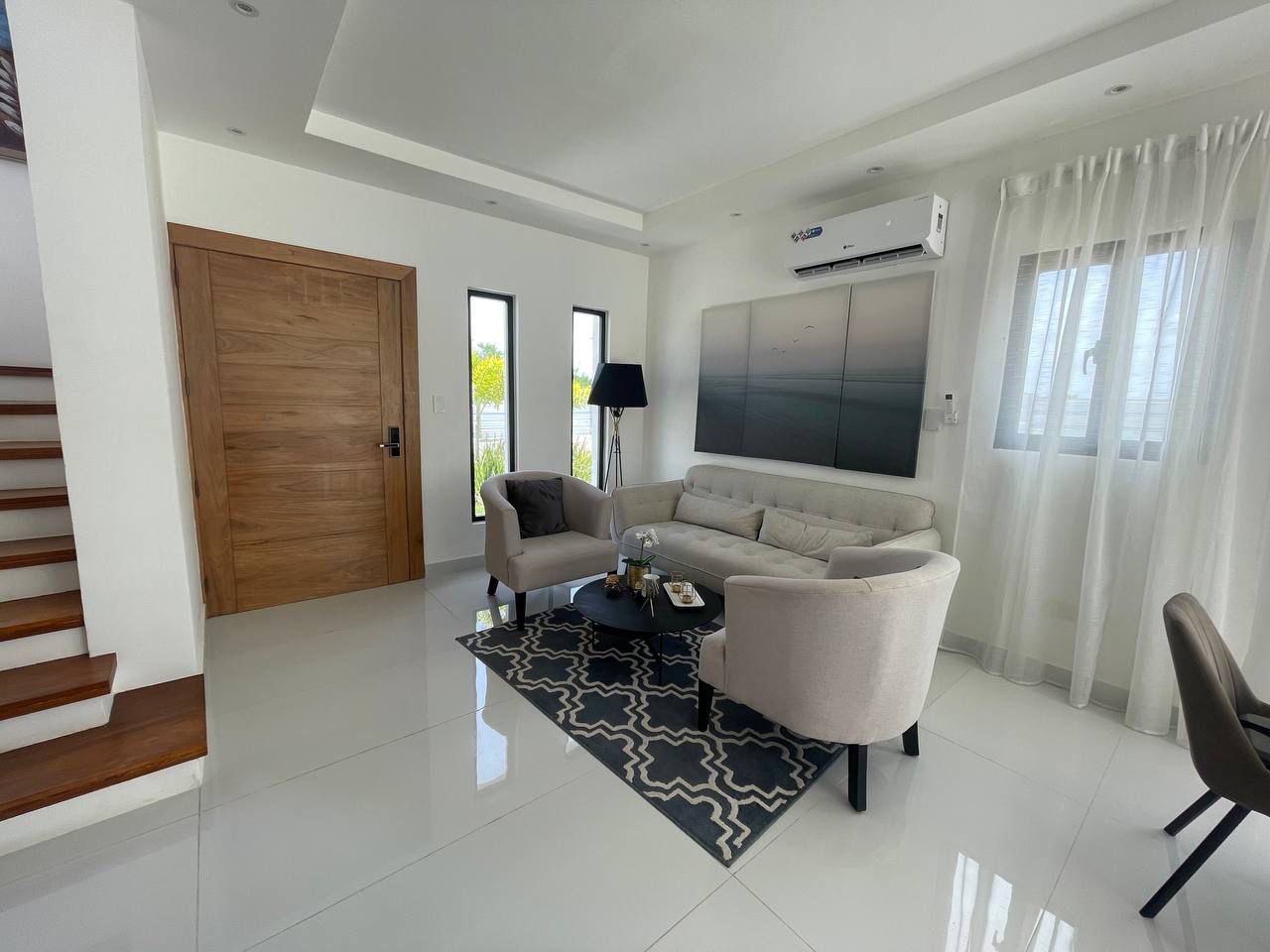 VENDO Proyecto De Villas De 2 Niveles Con Linea Blanca Incluida En Pun Foto 7238106-6.jpg