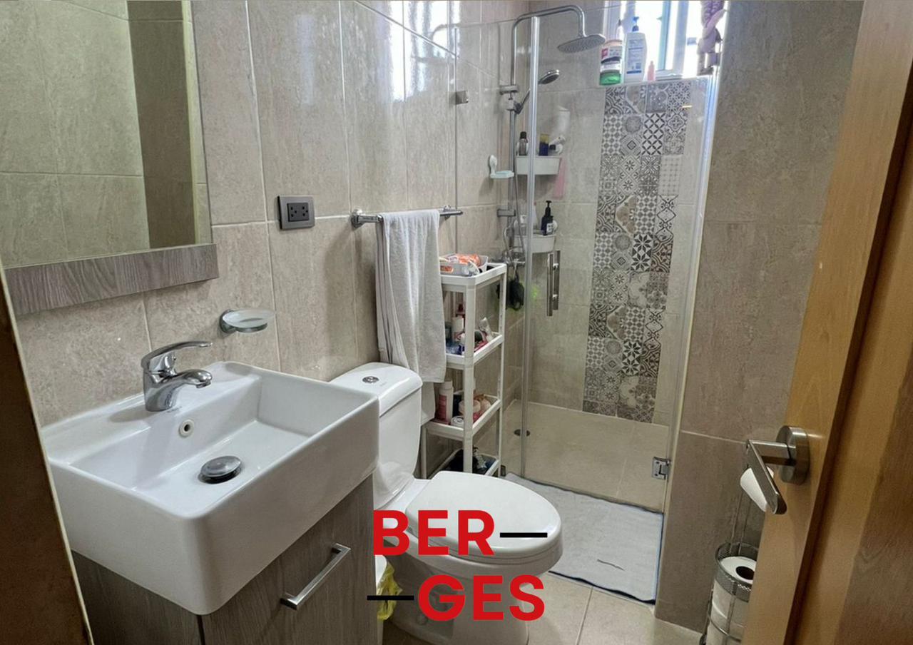 Apartamento en VENTA en El Cacique 4to piso 3-Hab 2-Baños 2 Parqueos L Foto 7238221-10.jpg