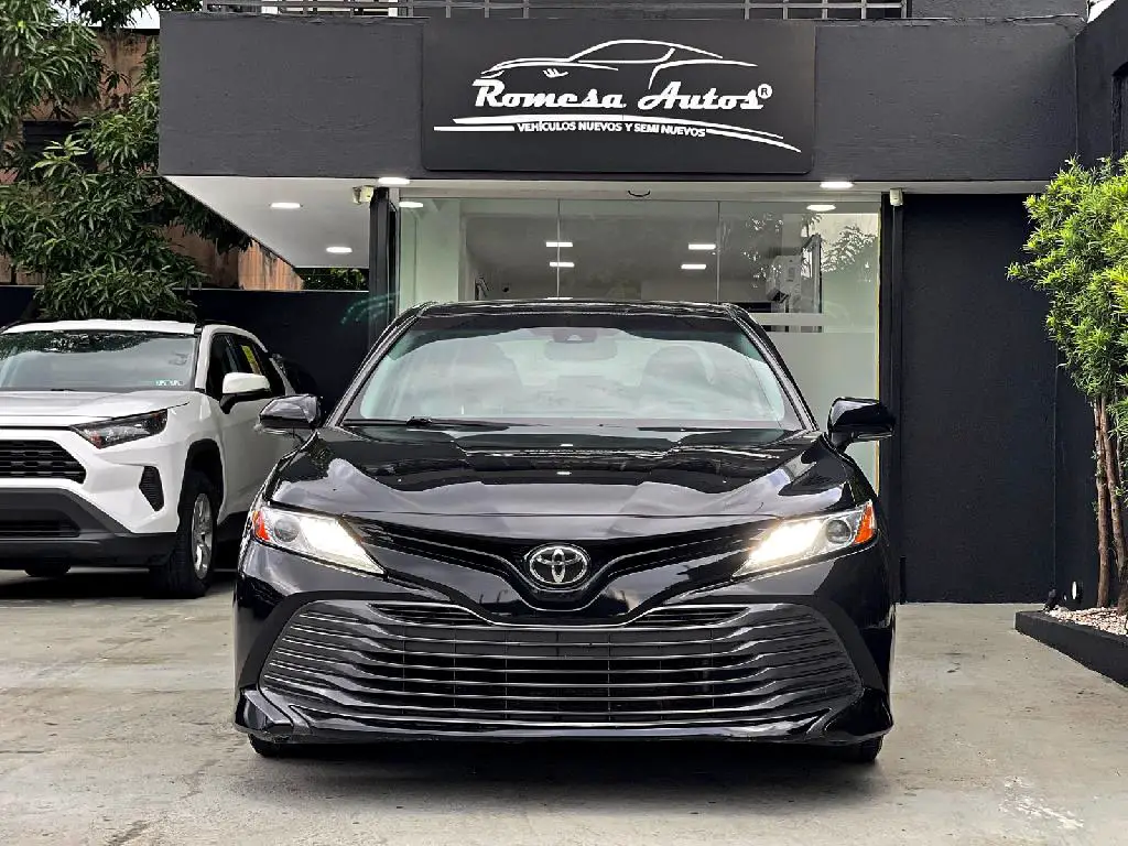 TOYOTA CAMRY XLE 2019!!! en Santo Domingo Este Foto 7238275-9.jpg