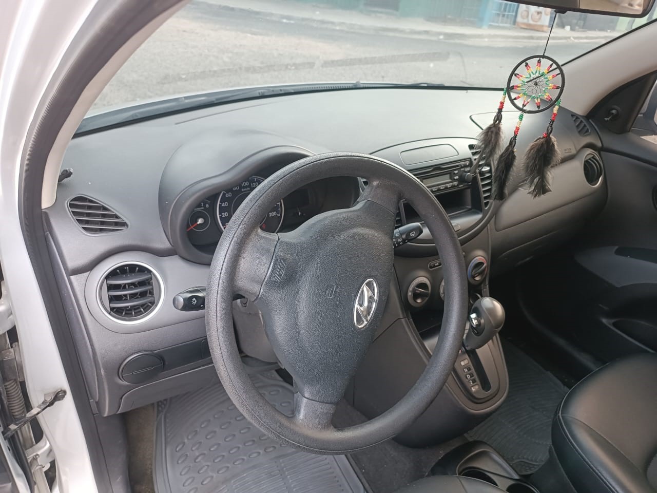 Hyundai i10 2014 Foto 7238294-6.jpg