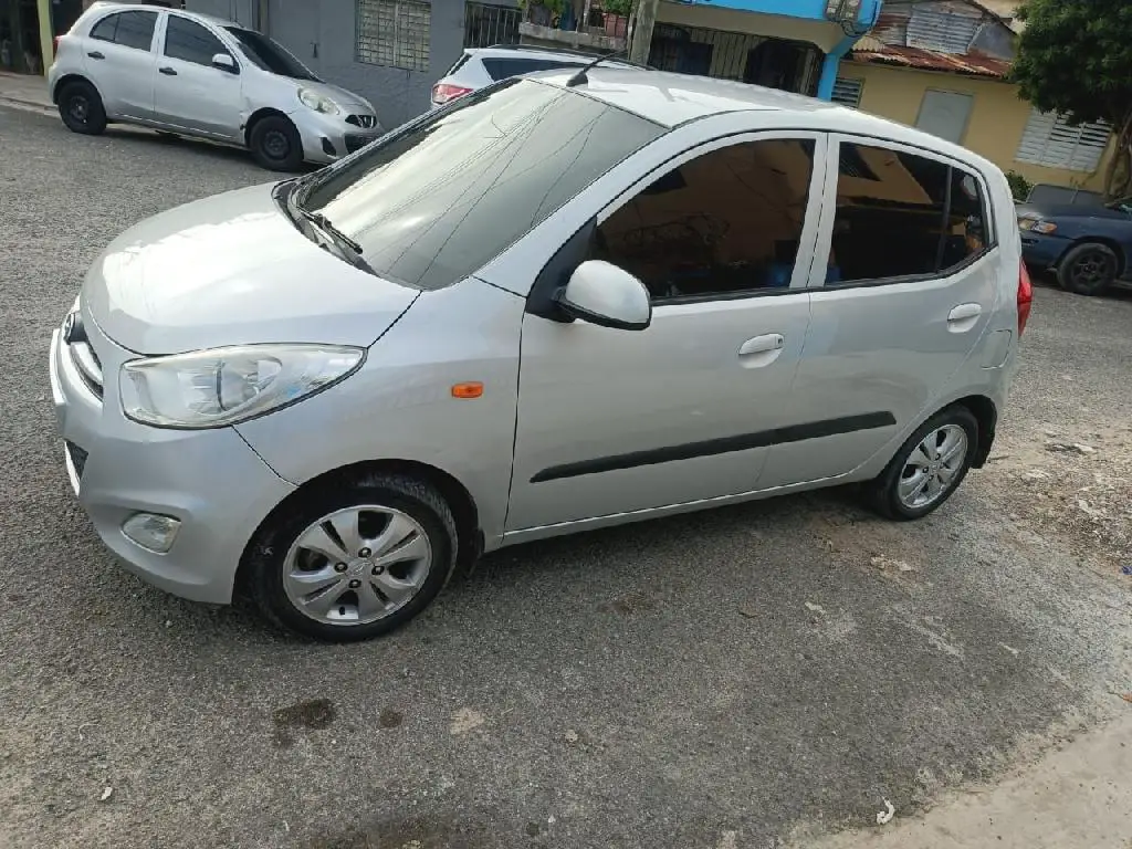 Hyundai i10 2014 Foto 7238294-I1.jpg