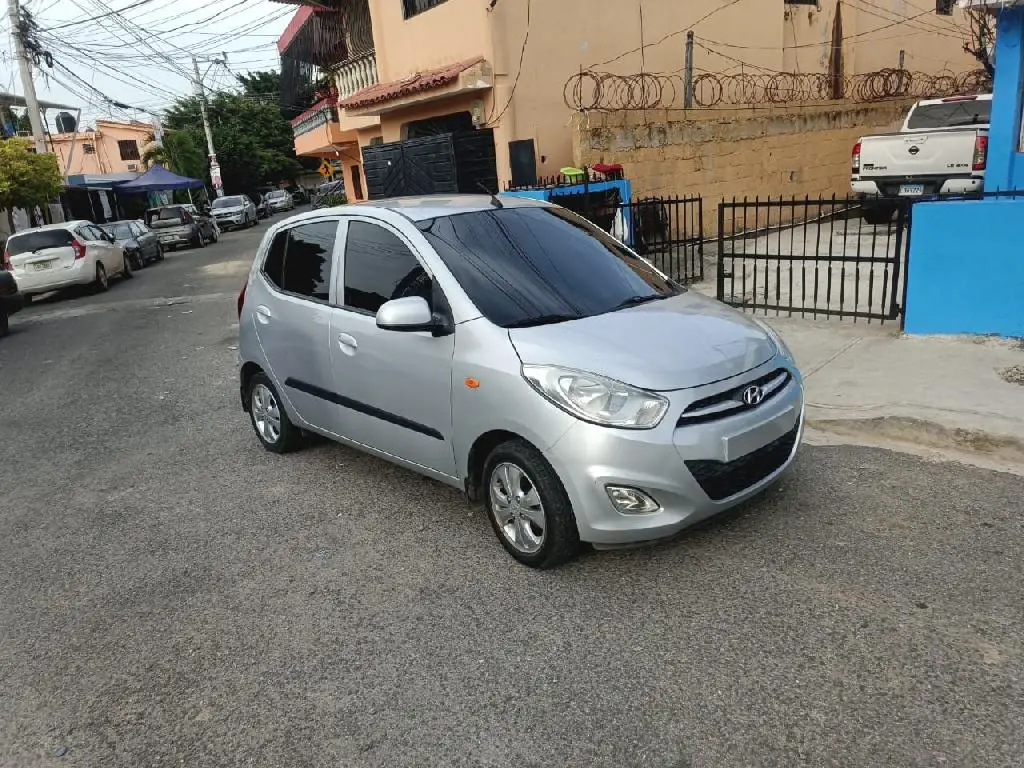 Hyundai i10 2014 Foto 7238294-I2.jpg