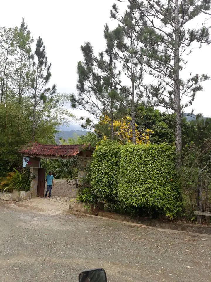 Grandioso terreno ubicado en una de las zonas mas exclusivas de Jarara Foto 7238298-1.jpg