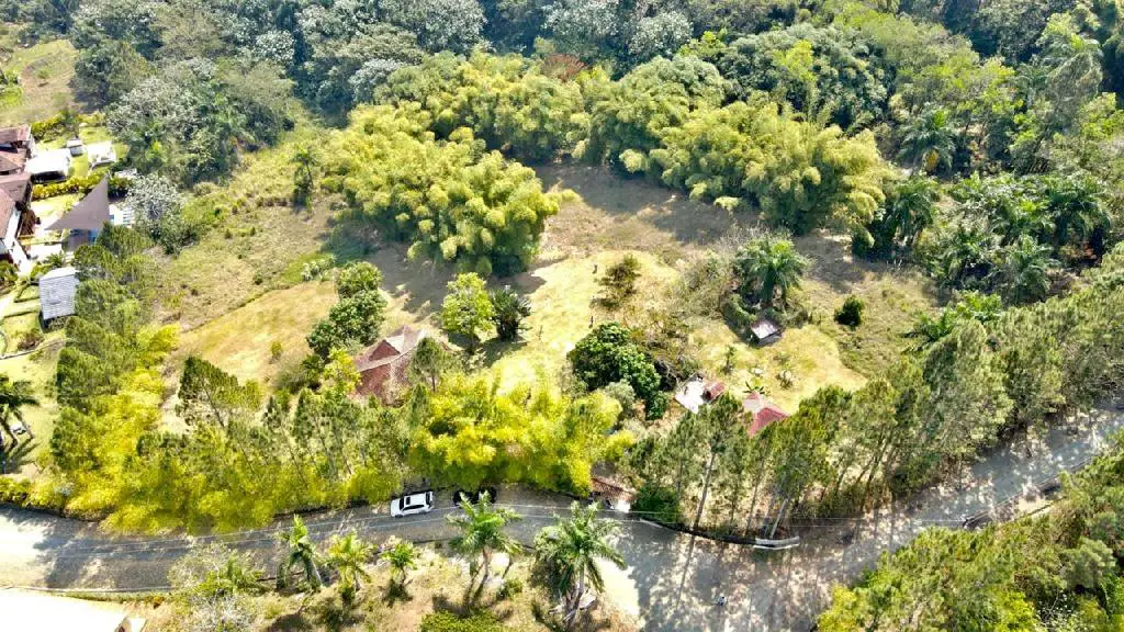 Grandioso terreno ubicado en una de las zonas mas exclusivas de Jarara Foto 7238298-2.jpg