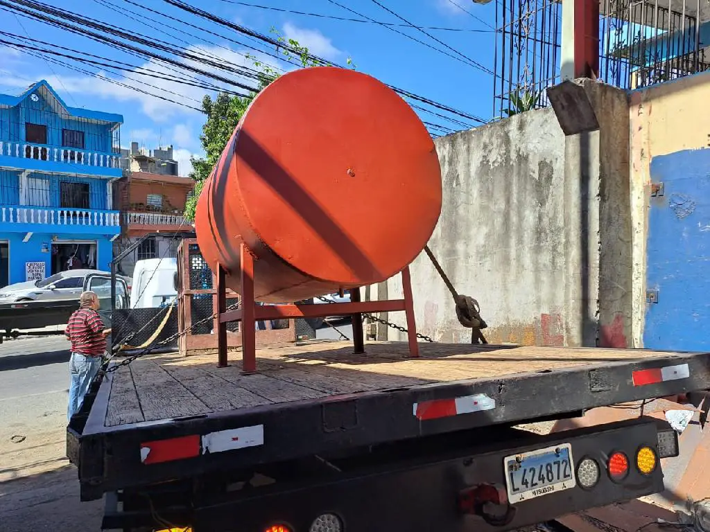Tanque para combustible Foto 7238501-N4.jpg