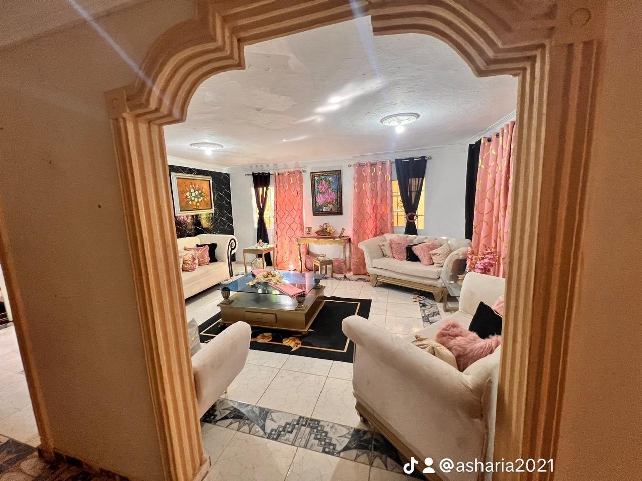 Casa en venta a 2 minutos de la Sirena en Santo Domingo Norte en el Se Foto 7238746-5.jpg