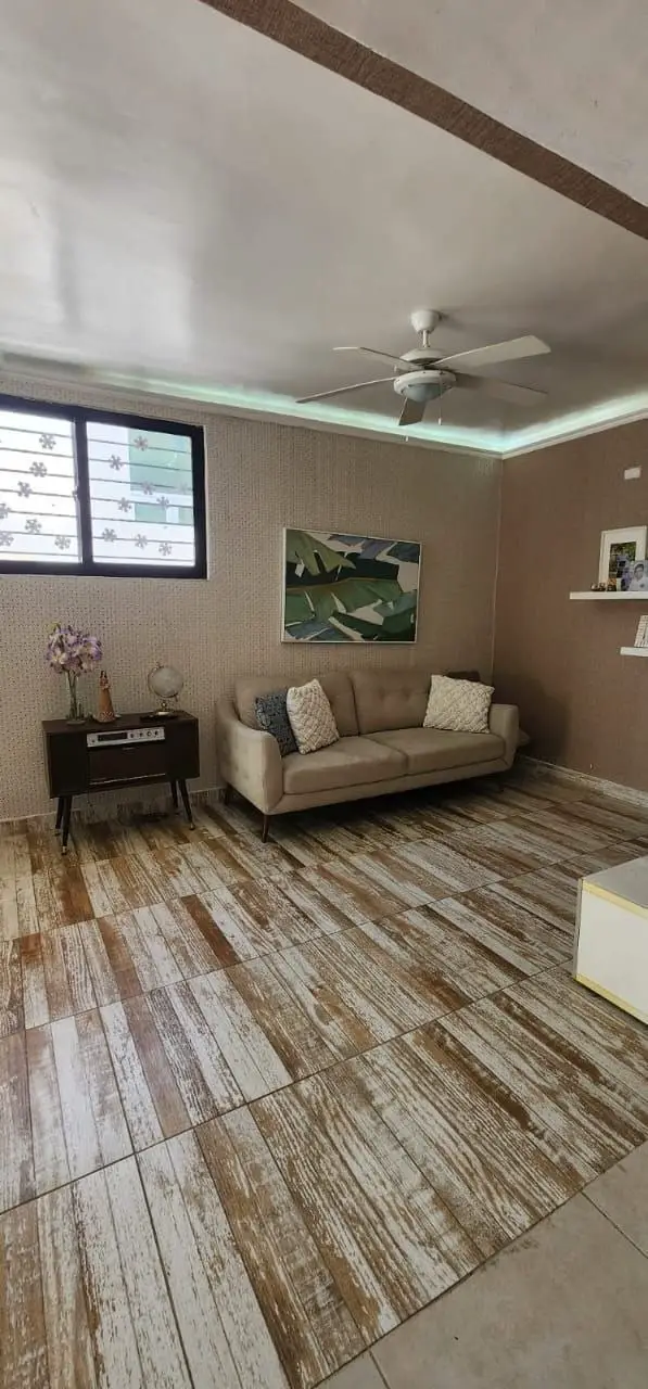Casa Dúplex en la Jacobo Majluta de 184Mt2 de construcción y 230Mt2 de Foto 7238748-1.jpg