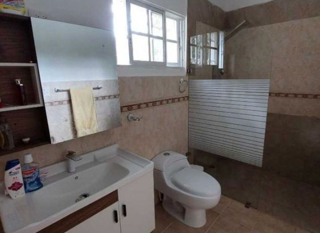 Hogareña casa en venta en urbanizacion Arroyo Manzano Santo Domingo Foto 7238987-10.jpg