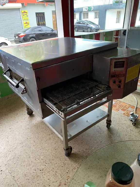 HORNO MYDDLEBY MARSHALL DE 16 PULG CONVEYOR Foto 7239115-3.jpg