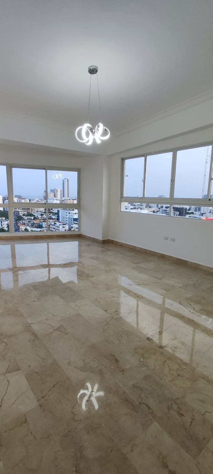 PENTHOUSE EN VENTA EN EL SECTOR EVARISTO MORALES Foto 7239130-2.jpg