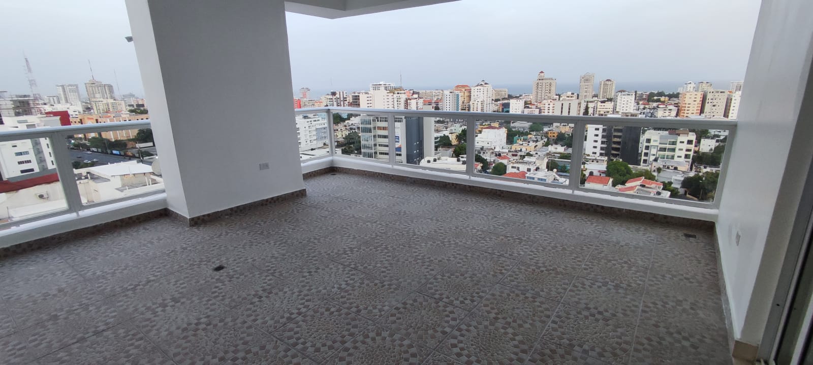 PENTHOUSE EN VENTA EN EL SECTOR EVARISTO MORALES Foto 7239130-9.jpg