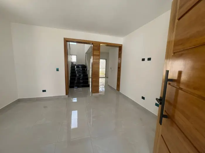 EN VENTA CASA EN JARDINES DEL SUR  HISPANOAMERICANA Foto 7239133-5.jpg