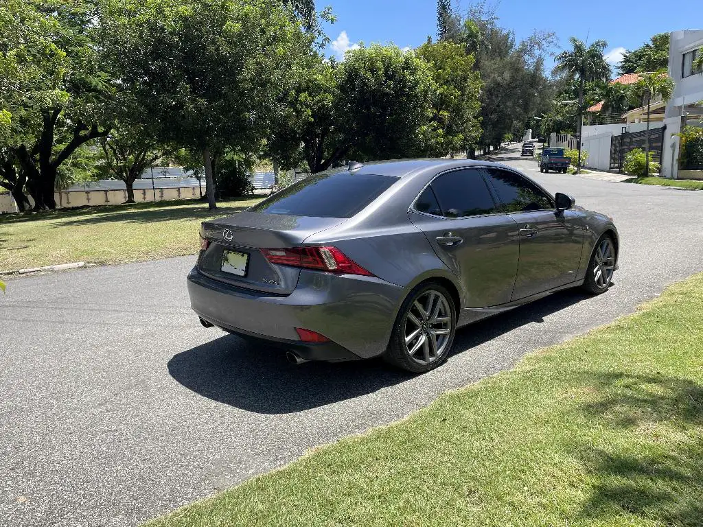 Se vende Lexus IS250 F-Sport 2014 Foto 7239253-4.jpg
