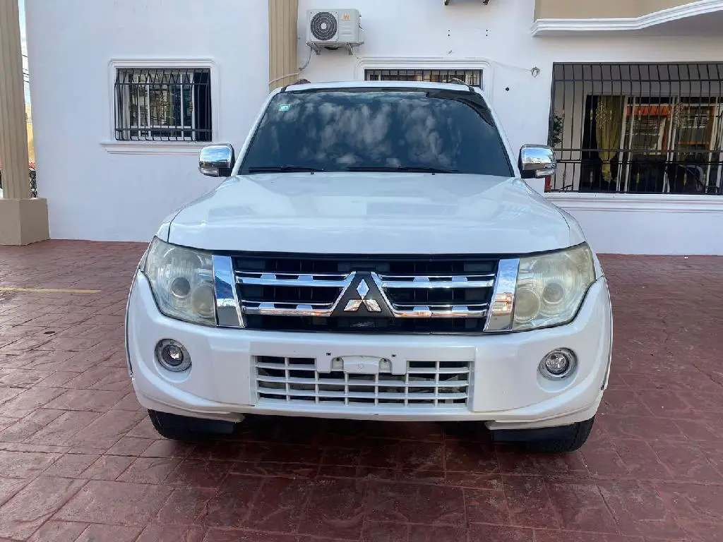  2012 Mitsubishi Montero. DIESEL. SE VENDE DE OPORTUNIDAD!!! Foto 7239510-4.jpg