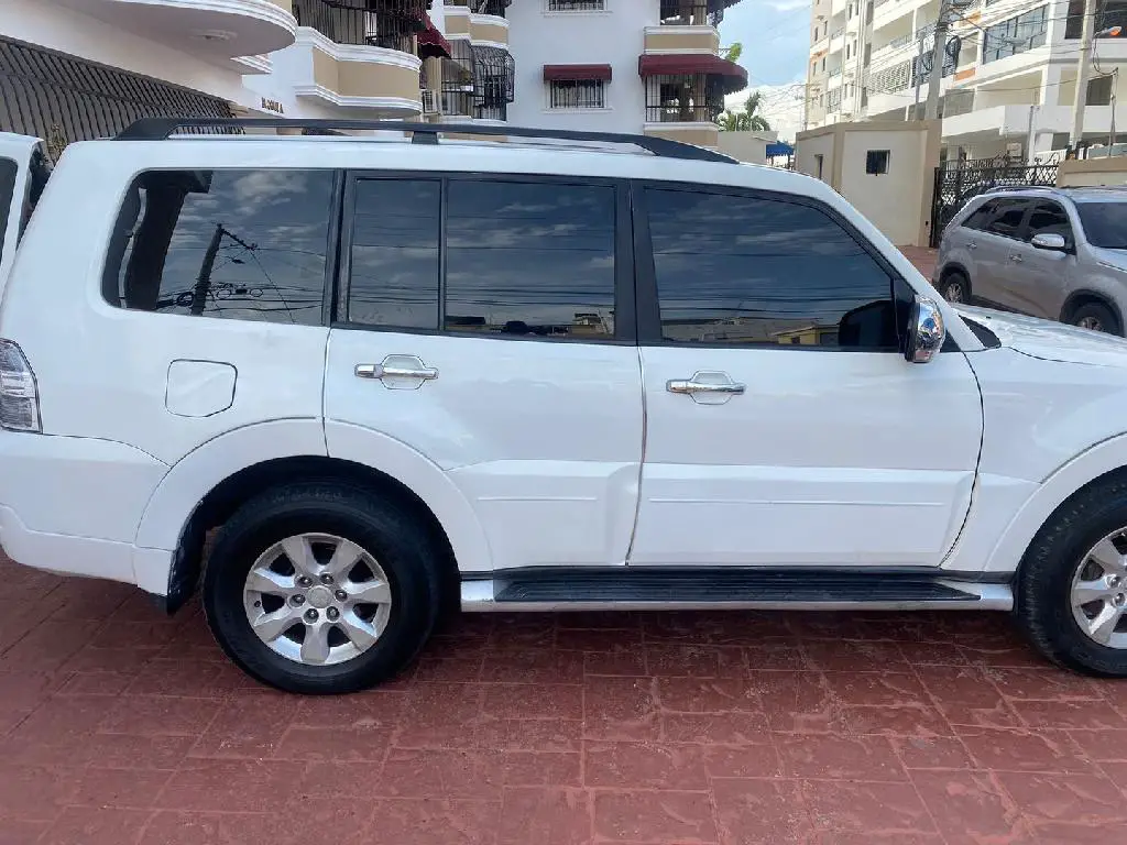 2012 Mitsubishi Montero. DIESEL. SE VENDE DE OPORTUNIDAD!!! Foto 7239510-5.jpg